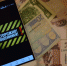 Названа-новая-схема-мошенничества-при-продаже-смартфонов.jpg - Серп и Молот